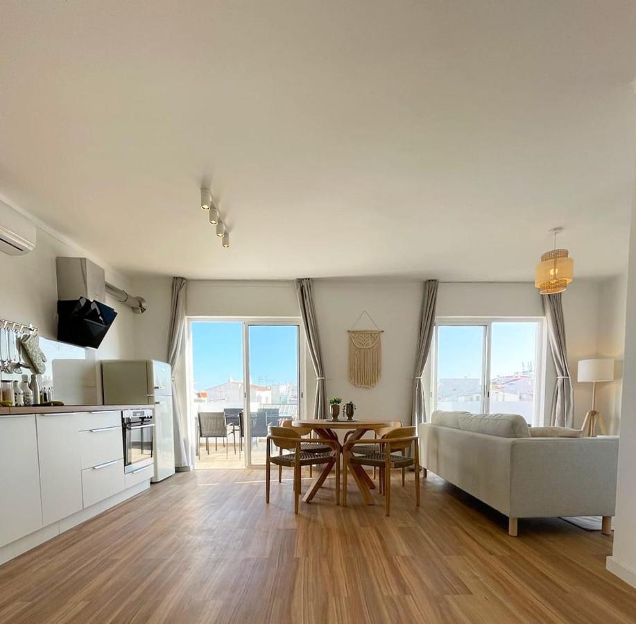 Sun Waves Beach Apartment Portimão Eksteriør bilde