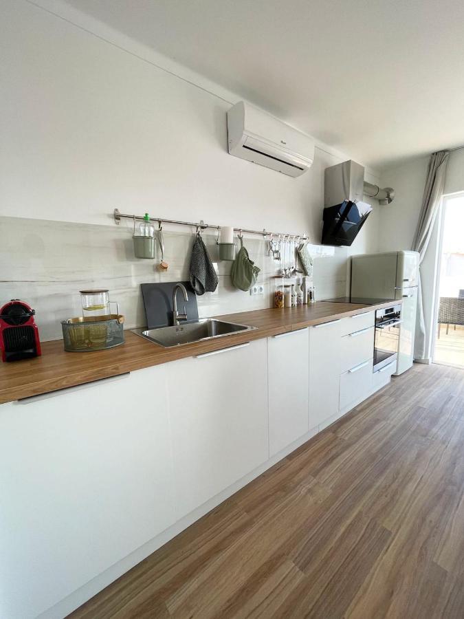 Sun Waves Beach Apartment Portimão Eksteriør bilde